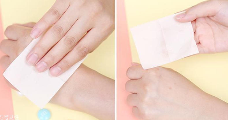 香蒲麗防曬霜怎么打開 旋轉扭開即可