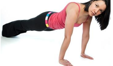 俯臥撐做多久才有效果 做俯臥撐的注意事項