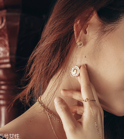 2022飾品流行趨勢(shì) 助你撩倒男神 2022飾品流行趨勢(shì) 助你撩倒男神