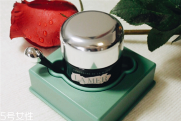 海藍(lán)之謎眼霜導(dǎo)入棒怎么使用 讓眼部更顯年輕 海藍(lán)之謎眼霜導(dǎo)入棒怎么使用 讓眼部更顯年輕