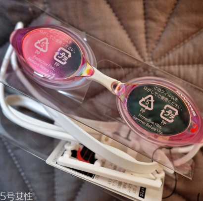 泳鏡怎么戴 這樣才是正確的 泳鏡怎么戴 這樣才是正確的