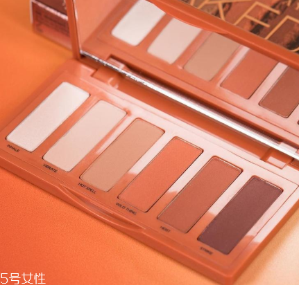 啞光眼影適合什么人 單眼皮和內(nèi)雙首選 啞光眼影適合什么人 單眼皮和內(nèi)雙首選