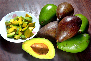 牛油果快速催熟及保存的正確方法 牛油果快速催熟及保存的正確方法