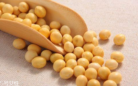 大豆油是一級(jí)好還是三級(jí)好 各有好處 大豆油是一級(jí)好還是三級(jí)好 各有好處