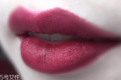 緞光口紅是什么意思 緞光口紅適合什么妝容 緞光口紅是什么意思 緞光口紅適合什么妝容