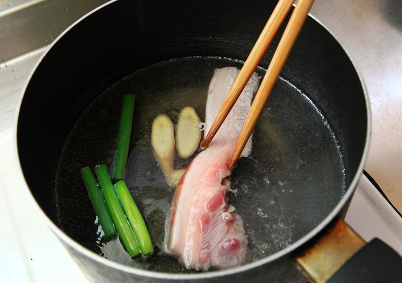 五花肉怎么煮好吃不膩 更Q彈多汁 五花肉怎么煮好吃不膩 更Q彈多汁