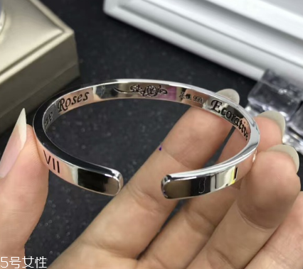 銀手鐲可以戴著睡覺嗎 會加速氧化 銀手鐲可以戴著睡覺嗎 會加速氧化