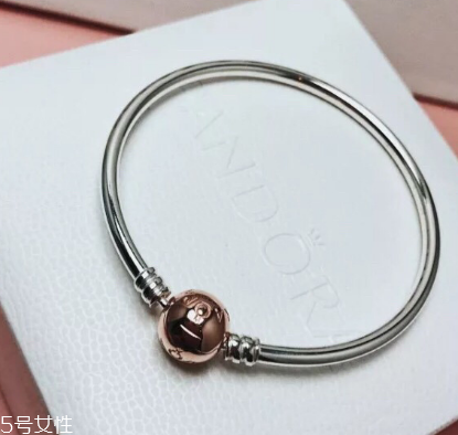 銀手鐲怎么辨別真假 一定要學會的技巧 銀手鐲怎么辨別真假 一定要學會的技巧