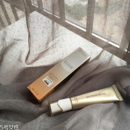 夏天混油皮護(hù)膚攻略 這些你都不能錯(cuò)過 夏天混油皮護(hù)膚攻略 這些你都不能錯(cuò)過