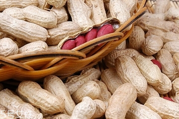 花生油價(jià)格 好的27元一斤 花生油價(jià)格 好的27元一斤