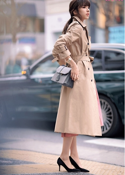 日本風(fēng)女生辦公室穿衣搭配 日本風(fēng)女生辦公室穿衣搭配