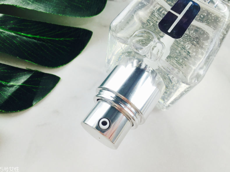 倩碧透明黃油怎么樣 不會(huì)踩雷的保濕修護(hù)單品 倩碧透明黃油怎么樣 不會(huì)踩雷的保濕修護(hù)單品