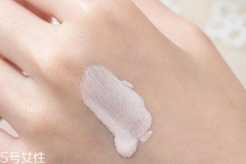 乳液狀隔離霜適合什么膚質(zhì) 臉部干燥時(shí)不建議使用 乳液狀隔離霜適合什么膚質(zhì) 臉部干燥時(shí)不建議使用