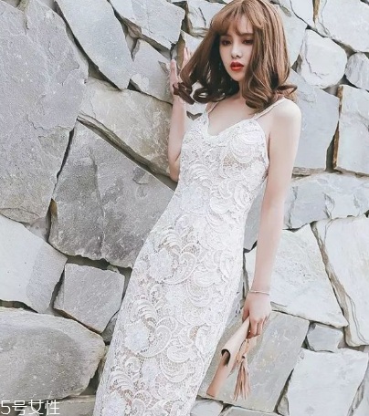 敬酒服一定要紅色嗎 紅色象征吉利 敬酒服一定要紅色嗎 紅色象征吉利