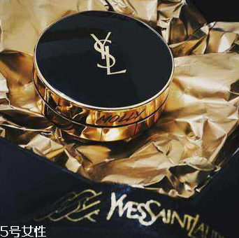 愛(ài)敬氣墊和圣羅蘭氣墊哪個(gè)好 兩款熱門(mén)彩妝區(qū)別