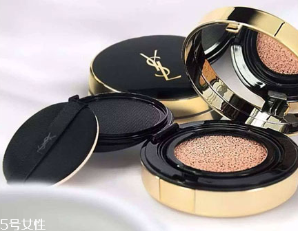 愛(ài)敬氣墊和圣羅蘭氣墊哪個(gè)好 兩款熱門(mén)彩妝區(qū)別