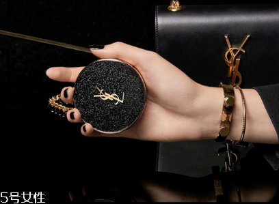 愛(ài)敬氣墊和圣羅蘭氣墊哪個(gè)好 兩款熱門(mén)彩妝區(qū)別