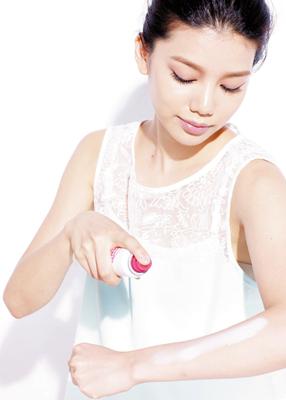 防曬用多少量最好 依不同質(zhì)地加減份量 防曬用多少量最好 依不同質(zhì)地加減份量