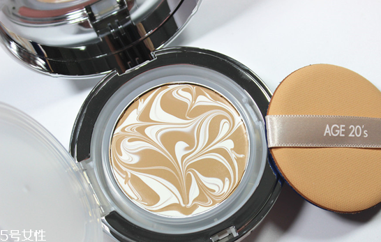 愛(ài)敬氣墊和圣羅蘭氣墊哪個(gè)好 兩款熱門(mén)彩妝區(qū)別