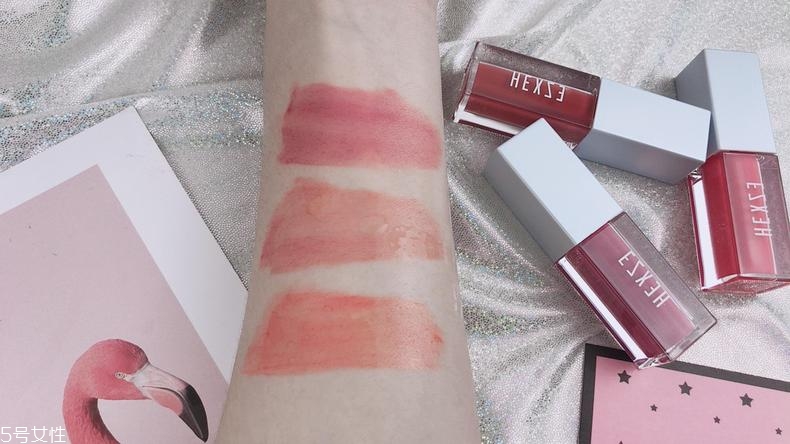 韓熙貞唇釉怎么樣 簡(jiǎn)單打造光感玻璃唇 韓熙貞唇釉怎么樣 簡(jiǎn)單打造光感玻璃唇