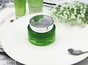 哪個(gè)牌子的睡眠面膜補(bǔ)水效果好 2022排名前十的睡眠面膜