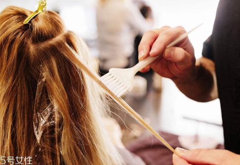 一年染幾次頭發(fā)合適 沒有標準答案