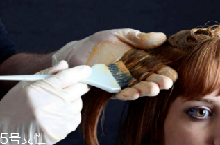 一年染幾次頭發(fā)合適 沒有標準答案