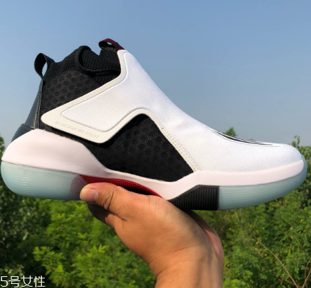 李寧馭帥12測(cè)評(píng) 性?xún)r(jià)比超高的實(shí)戰(zhàn)鞋