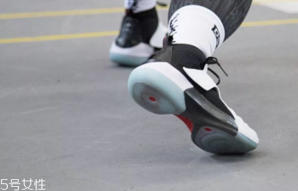 李寧馭帥12測(cè)評(píng) 性?xún)r(jià)比超高的實(shí)戰(zhàn)鞋