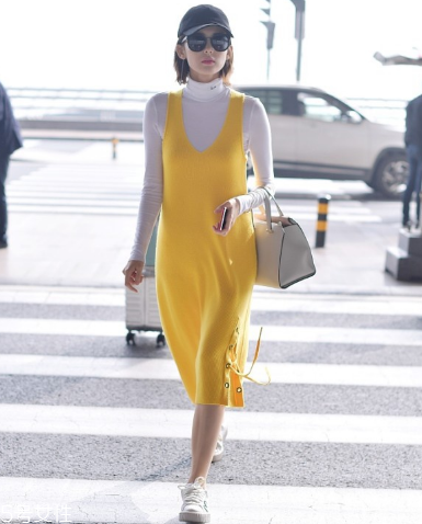 針織裙怎么搭配 跟著明星學(xué)穿搭 針織裙怎么搭配 跟著明星學(xué)穿搭