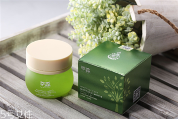 睡眠面膜前需要涂什么 正確的護膚順序