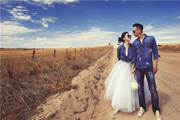 明星穿婚紗的照片 盤(pán)點(diǎn)輕巧時(shí)尚感婚紗 明星穿婚紗的照片 盤(pán)點(diǎn)輕巧時(shí)尚感婚紗