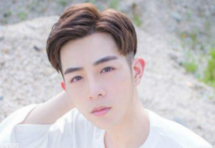 男生燙發(fā)有幾種燙法 3種基礎燙發(fā)要了解