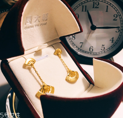 黃金耳環(huán)多少錢(qián)一對(duì) 每日金價(jià)不同