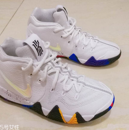 籃球鞋氣墊怎么踩開(kāi) 讓運(yùn)動(dòng)更加舒適 籃球鞋氣墊怎么踩開(kāi) 讓運(yùn)動(dòng)更加舒適