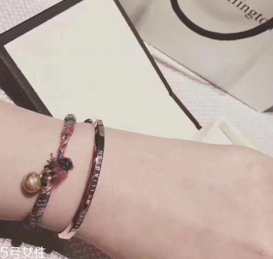 鈦鋼手鐲一般多少錢 不同品牌價位不同 鈦鋼手鐲一般多少錢 不同品牌價位不同