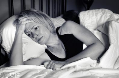 睡眠時(shí)間長好嗎 睡眠時(shí)間長的危害 睡眠時(shí)間長好嗎 睡眠時(shí)間長的危害