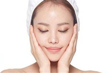 臉部水腫怎么消除？是什么原因