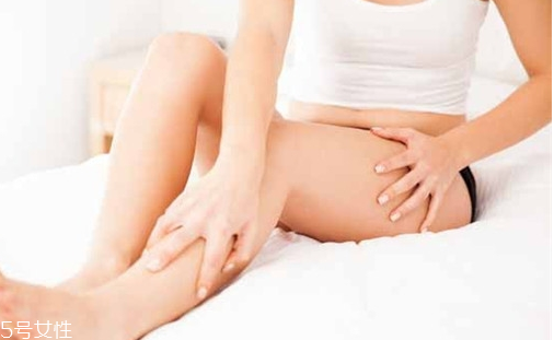 深蹲第二天腿疼怎么辦 深蹲腿疼教你快速緩解 深蹲第二天腿疼怎么辦 深蹲腿疼教你快速緩解