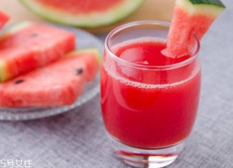西瓜汁是酸性還是堿性 屬于堿性 西瓜汁是酸性還是堿性 屬于堿性