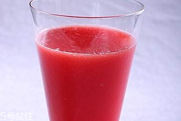 西瓜汁是怎樣榨的 這樣榨最好喝 西瓜汁是怎樣榨的 這樣榨最好喝