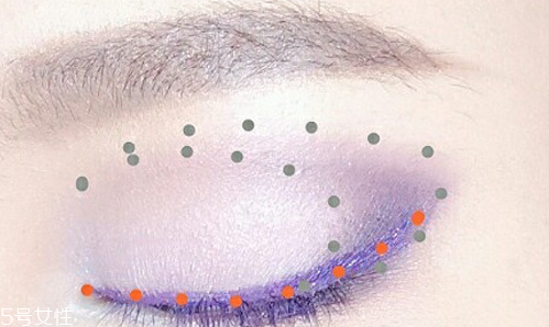 紫色妝容怎么畫不顯臟 我們國(guó)人如何駕馭紫色