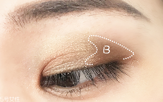 粉色眼影配什么口紅好看 超級(jí)吸睛的活力少女 粉色眼影配什么口紅好看 超級(jí)吸睛的活力少女