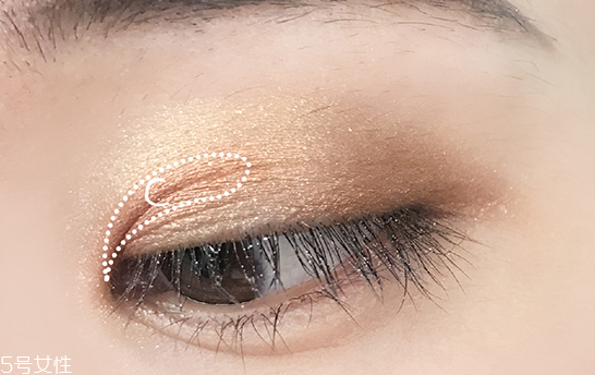 粉色眼影配什么口紅好看 超級(jí)吸睛的活力少女 粉色眼影配什么口紅好看 超級(jí)吸睛的活力少女