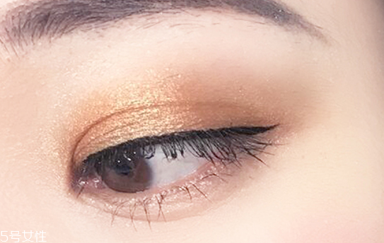 粉色眼影配什么口紅好看 超級(jí)吸睛的活力少女 粉色眼影配什么口紅好看 超級(jí)吸睛的活力少女