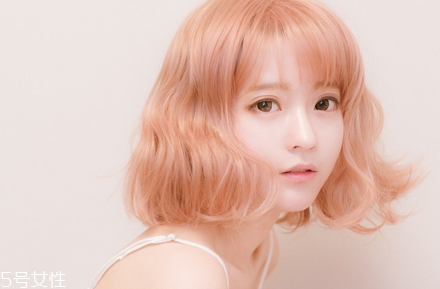 粉色眼影配什么口紅好看 超級(jí)吸睛的活力少女 粉色眼影配什么口紅好看 超級(jí)吸睛的活力少女