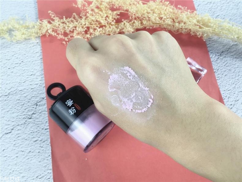 土家硒泥坊散粉多少錢(qián) 50元持久定格妝容 土家硒泥坊散粉多少錢(qián) 50元持久定格妝容