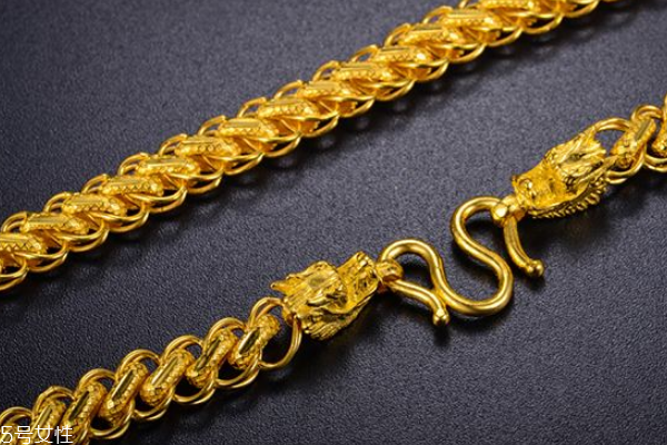 黃金項(xiàng)鏈會掉色嗎 保養(yǎng)方式很重要