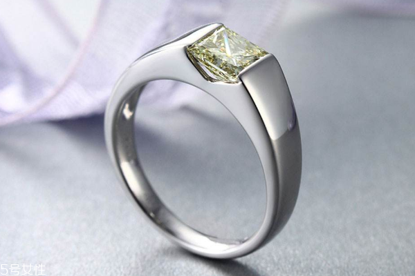 鉑金戒指發(fā)黃怎么清洗 這幾點(diǎn)要學(xué)會