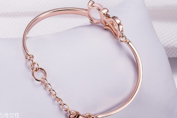玫瑰金手鐲一般多少錢(qián) 看不同品牌 玫瑰金手鐲一般多少錢(qián) 看不同品牌